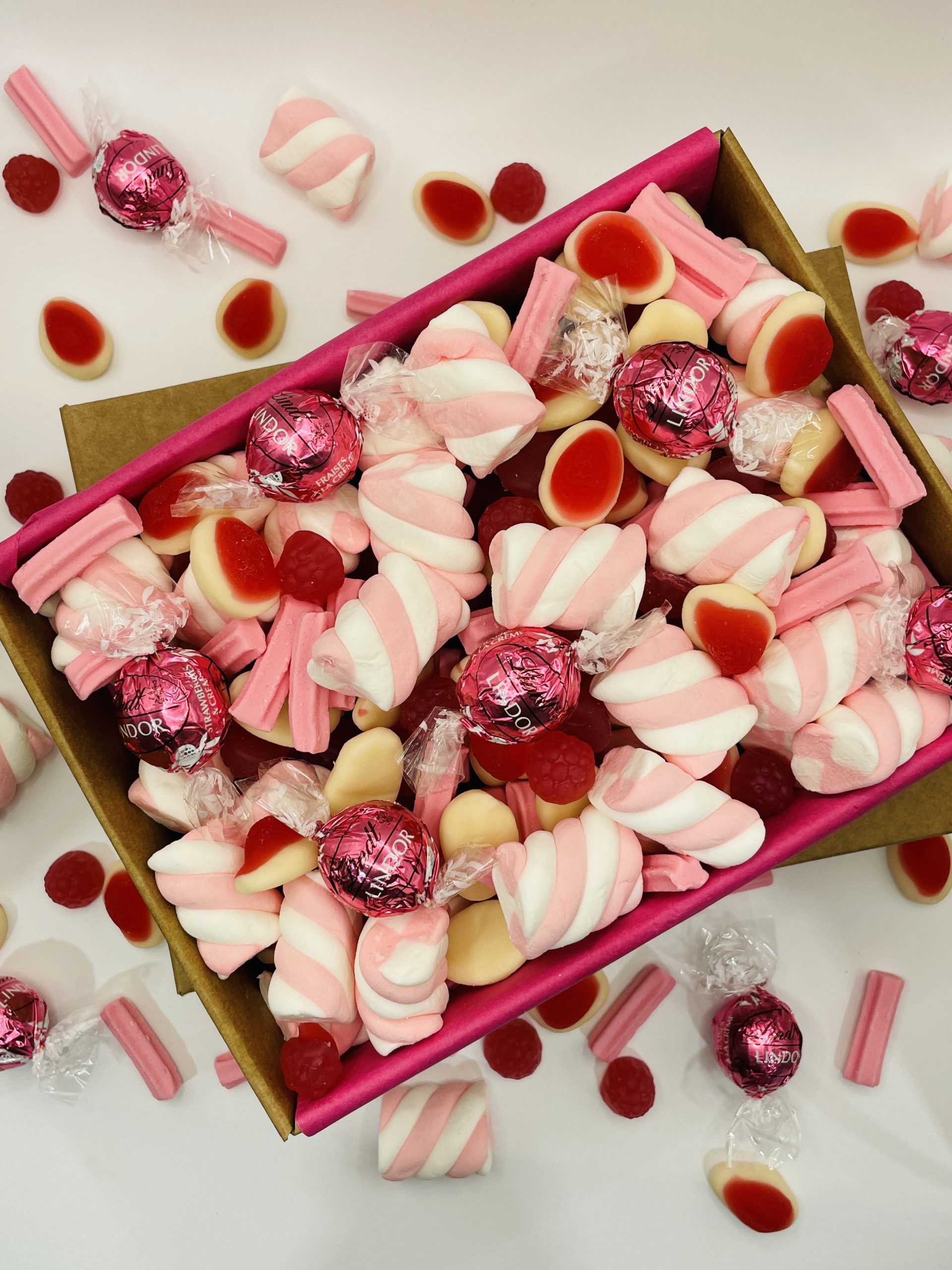 PINKALICIOUS GIFT BOX