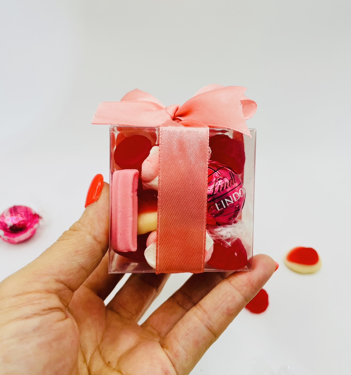 PINKALICIOUS FAVOUR BOX