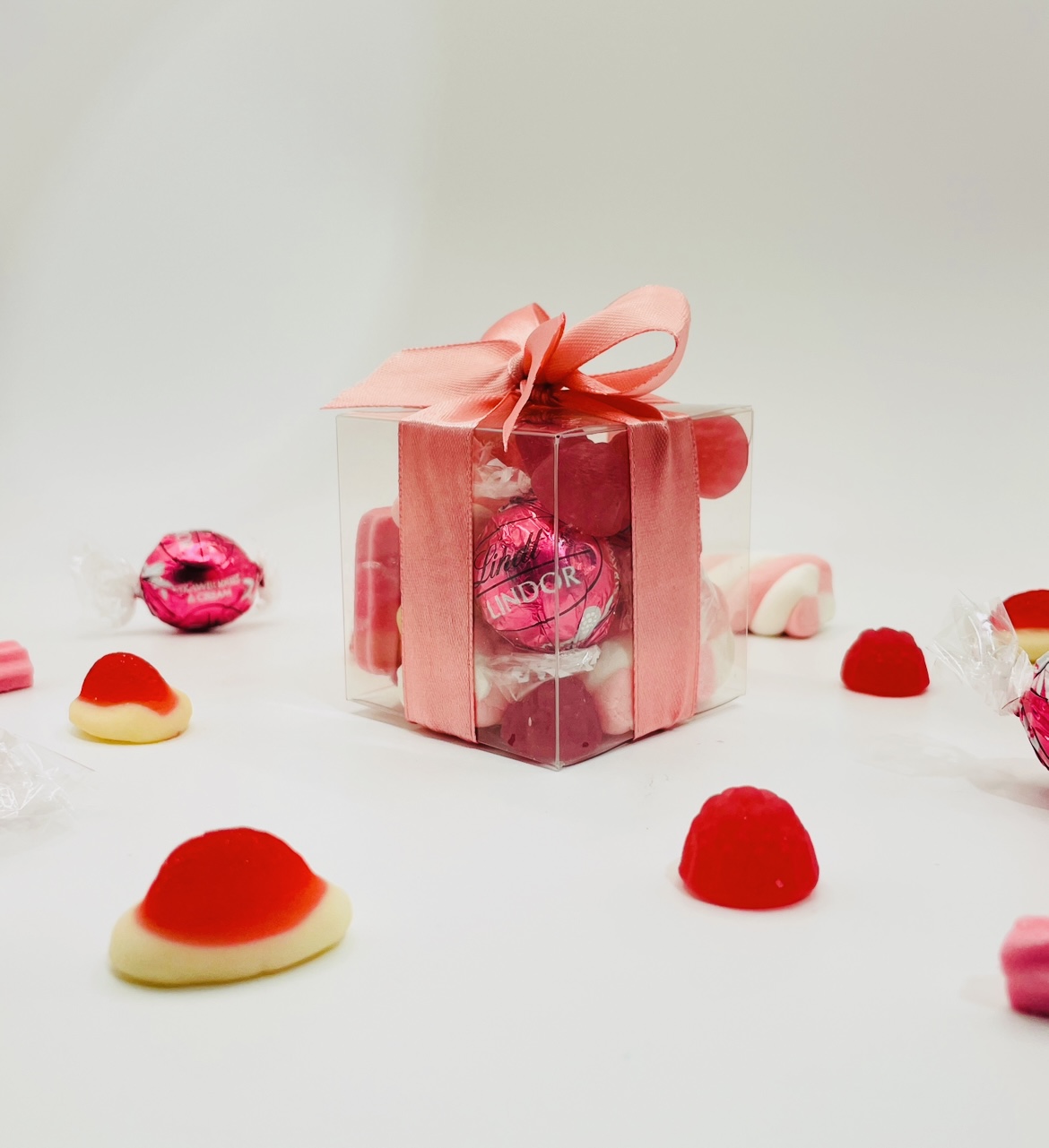 PINKALICIOUS FAVOUR BOX