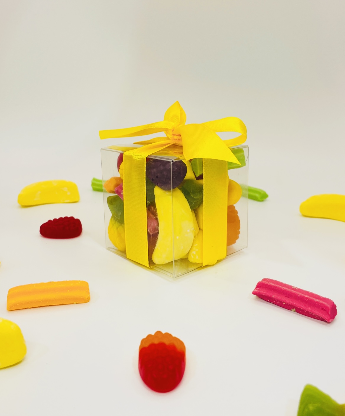 FRUIT SALAD FAVOUR BOX